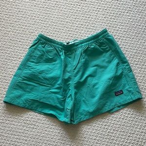 Patagonia Teal Women’s Baggy Shorts | 5” inseam | Size M